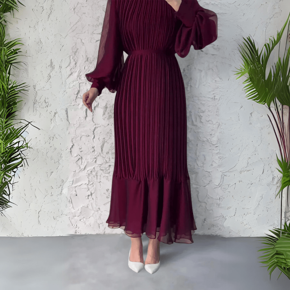 Hannah - Pleated Elegant Dress - Clara & Cove