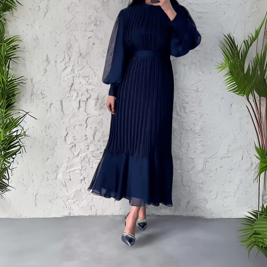 Hannah - Pleated Elegant Dress - Clara & Cove