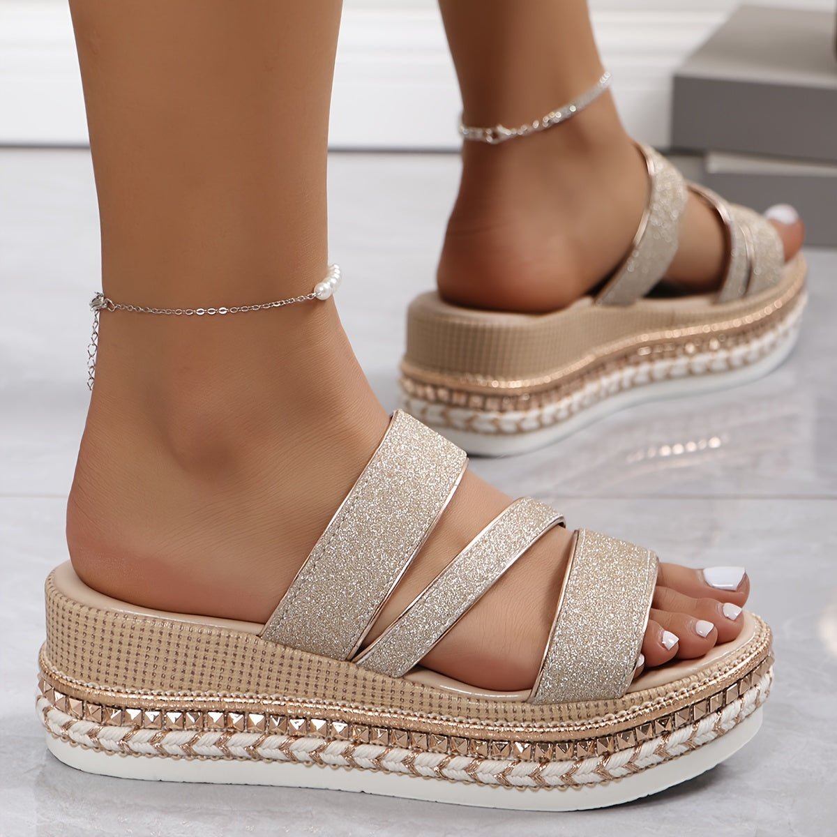 LINDY - Comfortable Spring Sandals - Clara & Cove