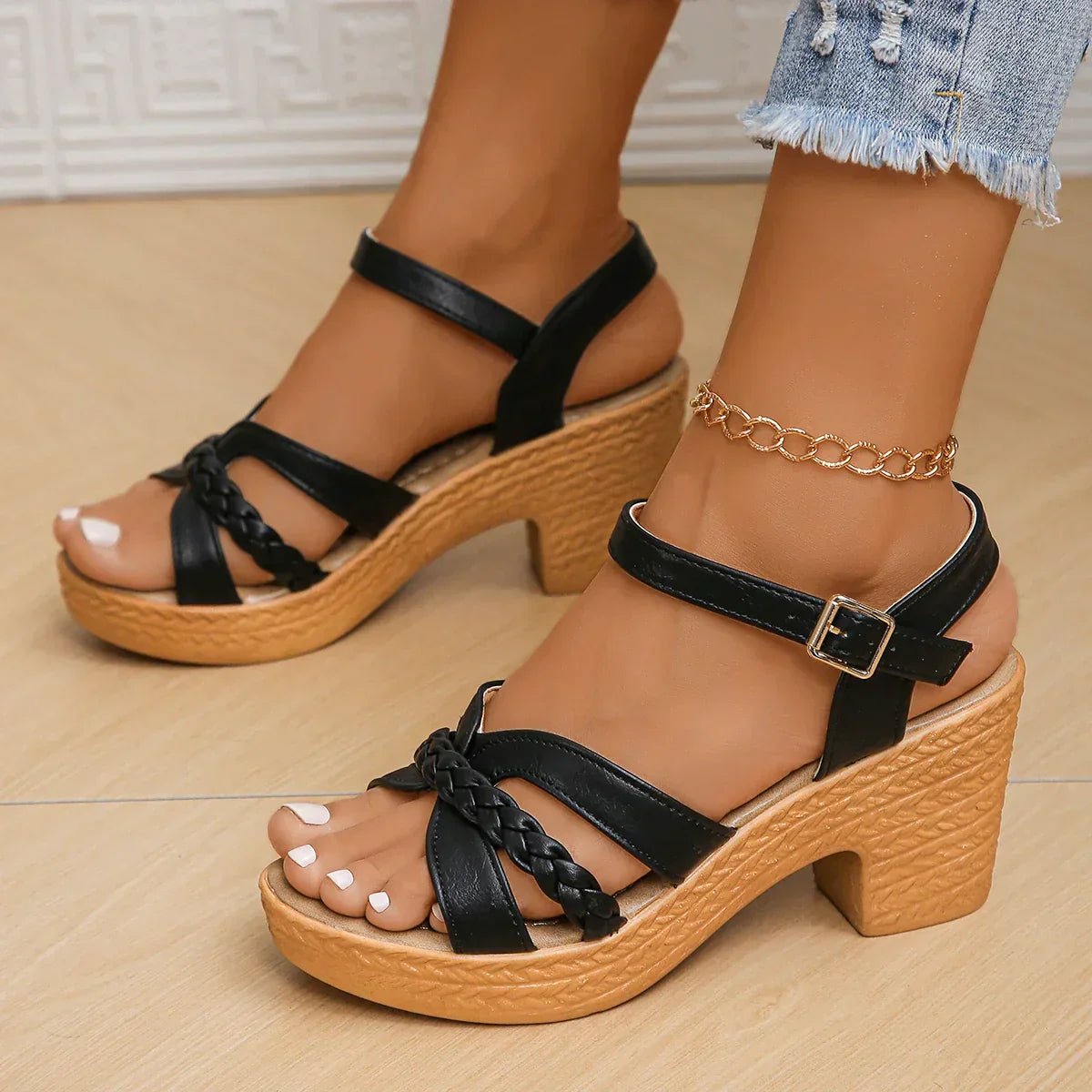 Senna - Orthopedic Fashion Sandals - Clara & Cove